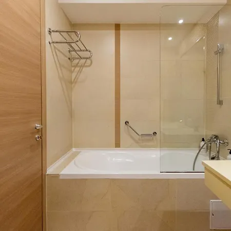 Apartment Grey With Free Parking Bucharest